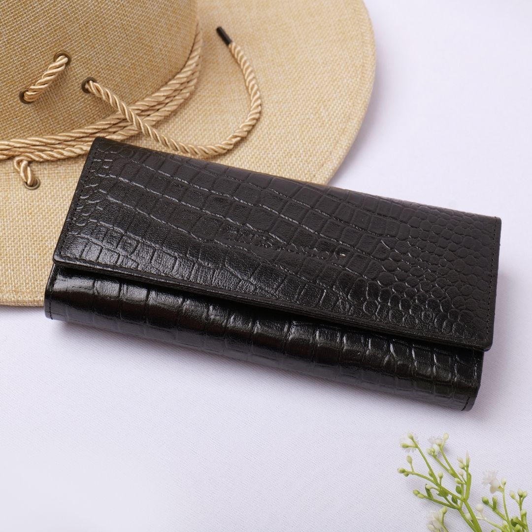 Black Genuine Leather Bi-Fold Clutch For Women (Leather Texture: Croco & Color: Black) - Image 11